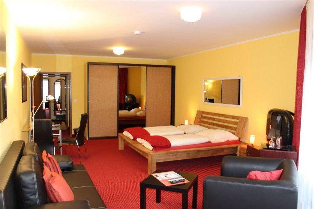 Hotel Marktterrassen Хеннеф Экстерьер фото