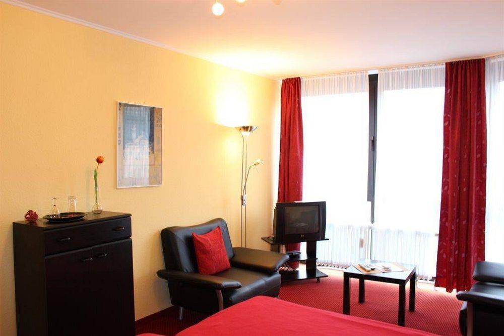 Hotel Marktterrassen Хеннеф Экстерьер фото