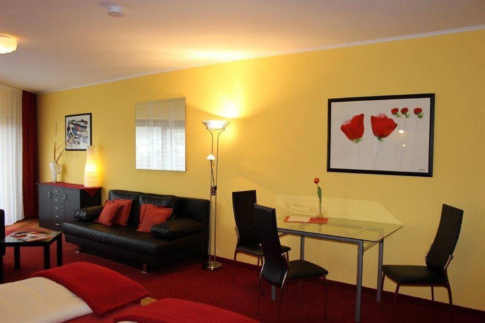 Hotel Marktterrassen Хеннеф Экстерьер фото
